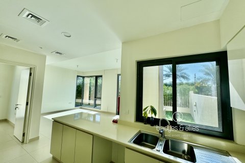 Villa para arrendamento em Dubai Hills Estate, Dubai, EAU 4 quartos, 202 m2 № 697393 - foto 13