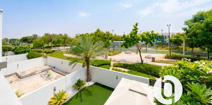 ویلا در Dubai Hills Estate، Dubai ، امارات متحده عربی 3 خوابه ، 212 متر مربع.  شماره 697391