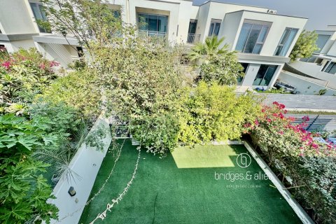 Vila v Dubai Hills Estate, SAE 3 spálne, 203 m2 č. 697391 - Fotografia 9