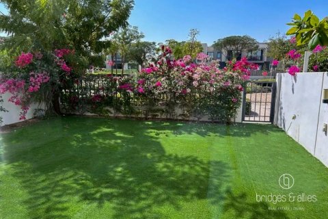 ویلا در Dubai Hills Estate، Dubai ، امارات متحده عربی 3 خوابه ، 203 متر مربع.  شماره 697391