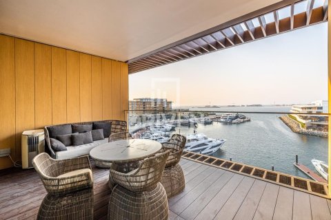 Apartemen di Jumeirah, Dubai, UEA 3 kamar tidur, 294.41 m2 nomor 758976 - foto 17