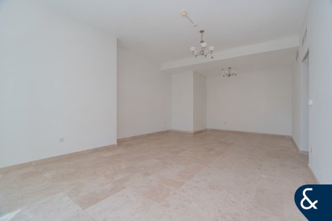 Apartamento para arrendamento em Dubai Marina, Dubai, EAU 3 quartos, 258 m2 № 668362 - foto 3