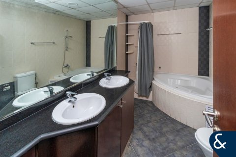 Apartamento para arrendamento em Dubai Marina, Dubai, EAU 3 quartos, 258 m2 № 668362 - foto 16