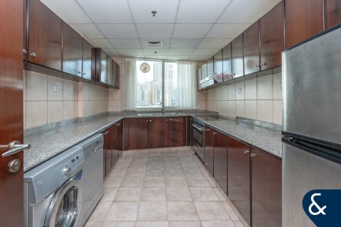 Apartamento para arrendamento em Dubai Marina, Dubai, EAU 3 quartos, 258 m2 № 668362 - foto 6