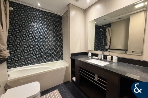 Apartmen di CAYAN TOWER di Dubai Marina, UAE 2 bilik tidur, 117 meter persegi № 668361 - foto 11