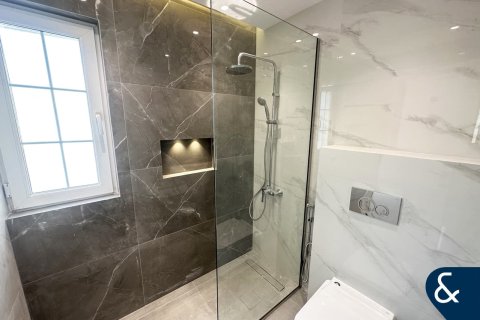 Villa para arrendamento em Arabian Ranches, Dubai, EAU 5 quartos, 640 m2 № 668365 - foto 9