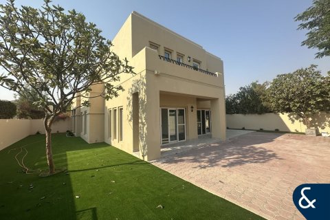 Villa para arrendamento em Arabian Ranches, Dubai, EAU 5 quartos, 640 m2 № 668365 - foto 1