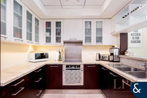 Купити квартиру в Даунтаун Дубай (Даунтаун Бурдж Дубай), ОАЕ 1 спальня, 103м2, № 697609 - фото 5