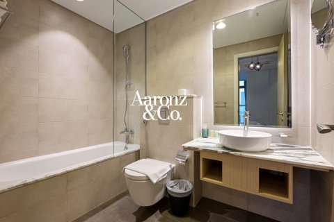 Apartman u gradu Business Bay, Dubai, UAE 2 spavaće sobe, 108 m2 Br. 721780 - Slika 4