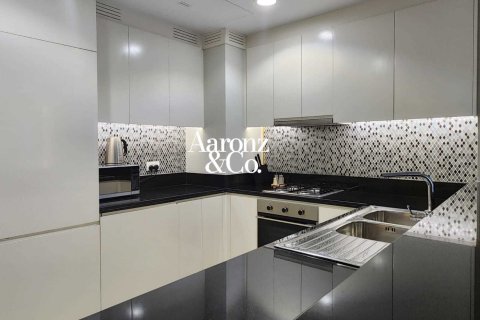 Apartman u gradu Business Bay, Dubai, UAE 2 spavaće sobe, 108 m2 Br. 721780 - Slika 7