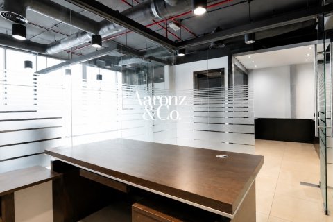 Opisina sa Business Bay, Dubai, UAE 87 sq.m. № 721783 - larawan 8