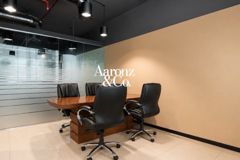 Opisina sa Business Bay, Dubai, UAE 87 sq.m. № 721783 - larawan 2