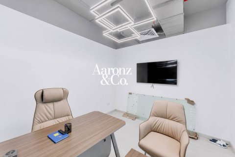 Снять в аренду офис в Бизнес-Бэй, Дубай, ОАЭ 129м2, № 721781 - фото 9