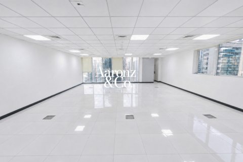 Business Bay、Dubai、UAEにあるオフィス 135 m2 No721782