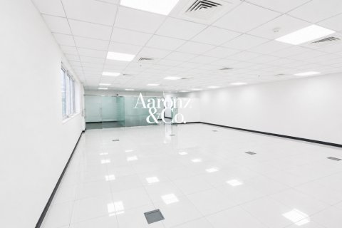 Zyrë në Business Bay, Dubai, Emiratet e Bashkuara Arabe 135 m2. № 721782 - Foto 7