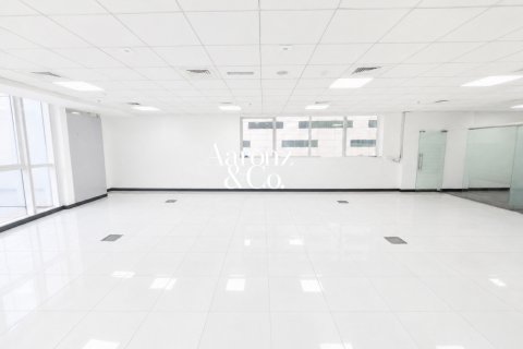 Zyrë në Business Bay, Dubai, Emiratet e Bashkuara Arabe 135 m2. № 721782 - Foto 4