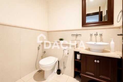 Apartment in Downtown Dubai (Downtown Burj Dubai), UAE 2 bedrooms, 124 sq.m. № 713672 - photo 22