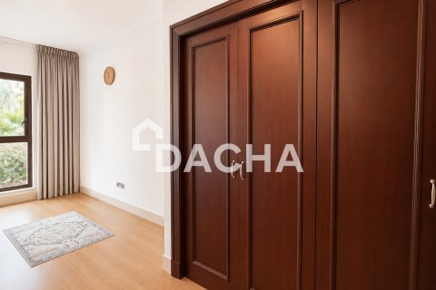 Apartment in Downtown Dubai (Downtown Burj Dubai), UAE 2 bedrooms, 124 sq.m. № 713672 - photo 12