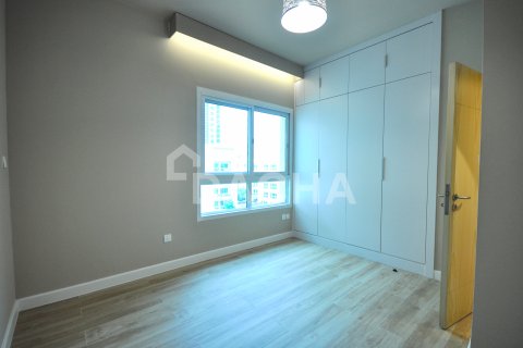 Apartment in Greens, Dubai, UAE 2 bedrooms, 121 sq.m. № 713671 - photo 17