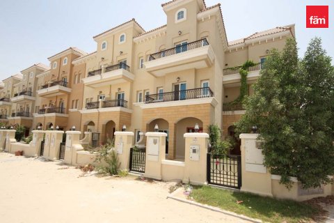 Apartment in Dubai, UAE 2 bedrooms, 103.8 sq.m. № 727421 - photo 5