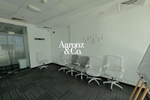 Снять в аренду офис в Бизнес-Бэй, Дубай, ОАЭ 108м2, № 735984 - фото 4