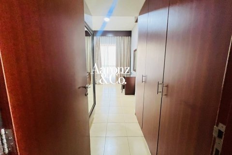 Hotel Apartment in Jumeirah Beach Residence, Dubai, UAE 2 bedrooms, 138 sq.m. № 735983 - photo 9