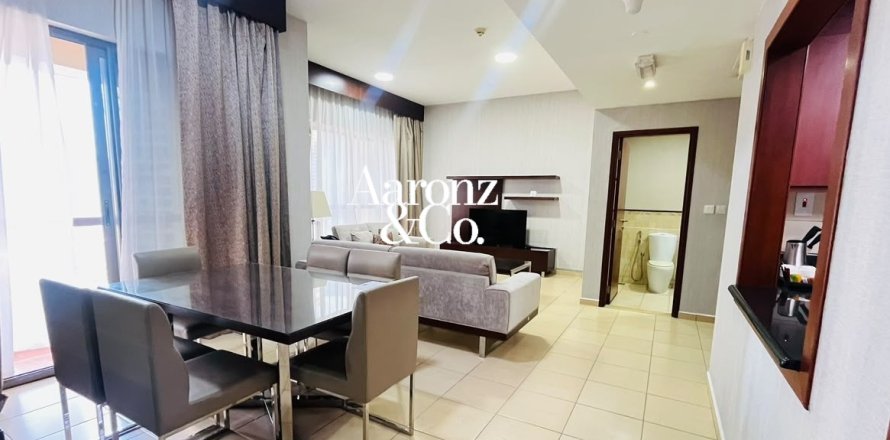 Hôtels-appartement à Jumeirah Beach Residence, Dubai, EAU: 2 chambres, 138 m2 № 735983