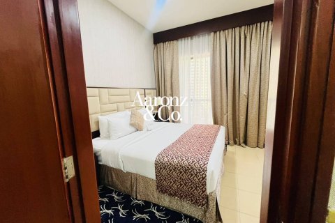 Hotel Apartment in Jumeirah Beach Residence, Dubai, UAE 2 bedrooms, 138 sq.m. № 735983 - photo 4