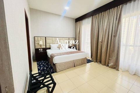 Hotel Apartment in Jumeirah Beach Residence, Dubai, UAE 2 bedrooms, 138 sq.m. № 735983 - photo 7