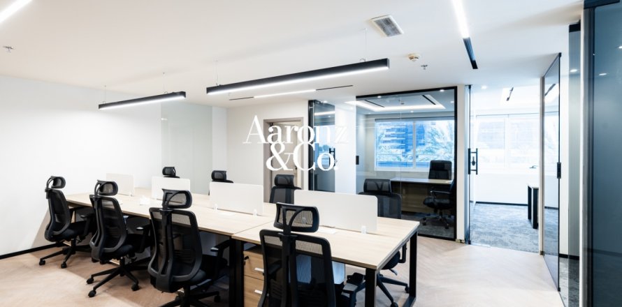 Office i Jumeirah Lake Towers, Dubai, UAE 109 kvm № 735981