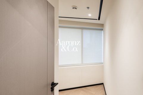 Oficina en alquiler en Jumeirah Lake Towers, Dubai, EAU 109 m2 № 735981 - foto 11