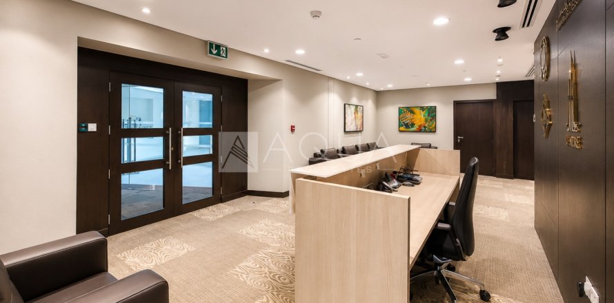 Office in Sheikh Zayed Road, Dubai, UAE 307.8 sq.m. № 735979