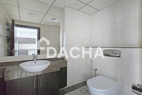 Apartment in Dubai Marina, Dubai, UAE 1 bedroom, 60 sq.m. № 713677 - photo 9