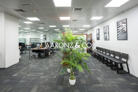 Kontor till försäljning i Business Bay, Dubai, UAE 563.7 kvm Nr. 640213 - fotografi 6