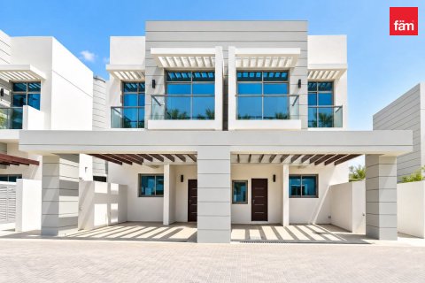 Villa i Al Furjan, Dubai, UAE 3 soveværelser, 177.5 kvm № 763328