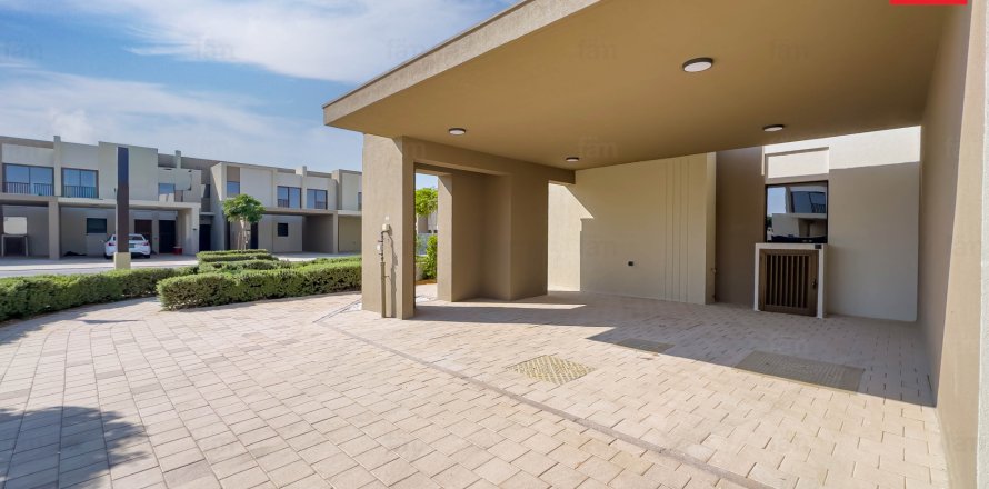 Vilă în Dubai, EAU 4 dormitoare, 241.7 mp.  №668716