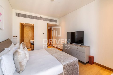 Apartmán v Jumeirah, Dubai, SAE 3 spálne, 242.48 m2 č. 744883 - Fotografia 12