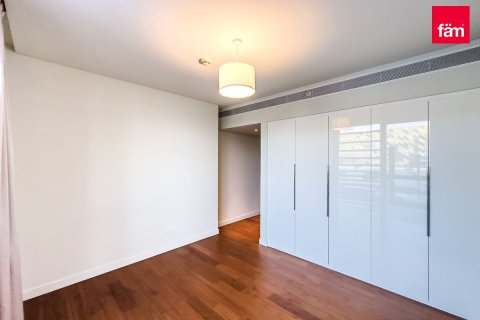 Apartmen di Al Wasl, Dubai, UAE 2 bilik tidur, 157.7 meter persegi № 678304 - foto 6