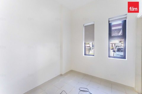 Vilă de închiriat în Dubai, EAU 3 dormitoare, 260.2 mp.  №689109 - poză 2