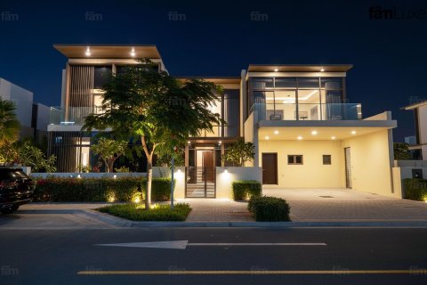 Müüa villa asukohaga Dubai Hills Estate, AÜE: 5 magamistoaga, 791.1 m² Nr 689084 - pilt 2