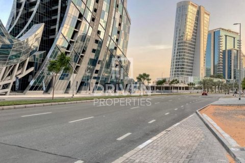 Купить квартиру в Бизнес-Бэй, Дубай, ОАЭ 2 спальни, 84м2, № 683502 - фото 15