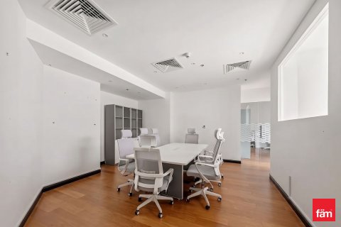 Üürile anda kontor asukohaga Business Bay, Dubai, AÜE: 106 m² Nr 712906 - pilt 7