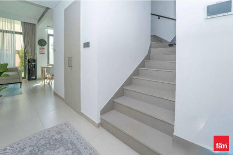 Вилла Дубай, БАӘ-да 3 жатын бөлмелер, 128.6 м² № 712905 - фото 6