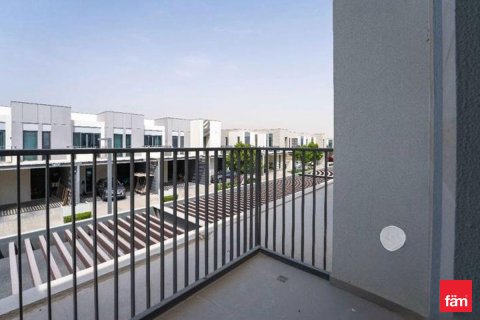 Вилла Дубай, БАӘ-да 3 жатын бөлмелер, 128.6 м² № 712905 - фото 3