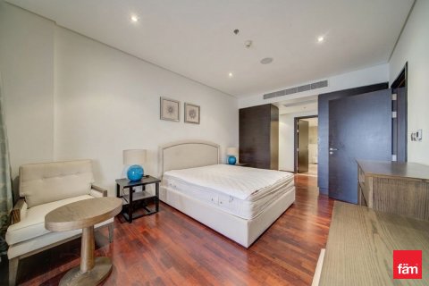 Apartment in Palm Jumeirah, Dubai, UAE 1 bedroom, 107.6 sq.m. № 712904 - photo 2