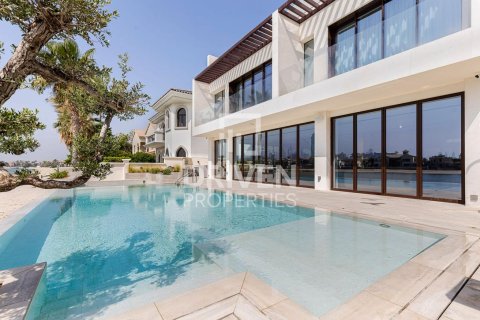 Willa na sprzedaż w Palm Jumeirah, Dubai, ZEA 5 sypialnie, 682 mkw., nr 683045 - zdjęcie 1