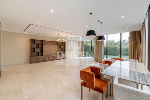 Villa à vendre à  Jumeirah, Dubai, EAU 5 chambres, 540 m2 № 683047 - photo 3