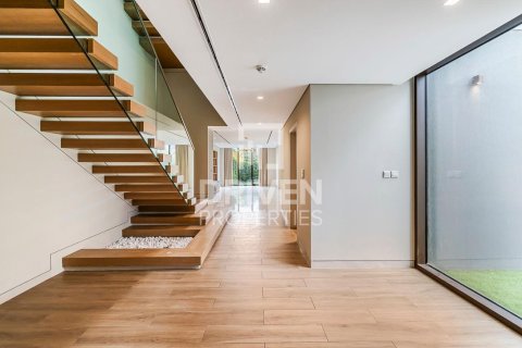 Villa à vendre à  Jumeirah, Dubai, EAU 5 chambres, 540 m2 № 683047 - photo 4