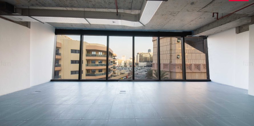 Opisina sa Bur Dubai, UAE 353.9 sq.m. № 668835