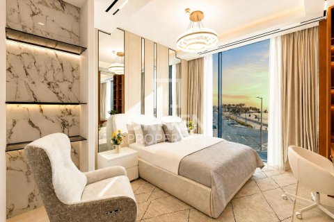 Vilë në Umm Suqeim, Dubai, Emiratet e Bashkuara Arabe 5 dhoma gjumi, 594.58 m2. № 755750 - Foto 21